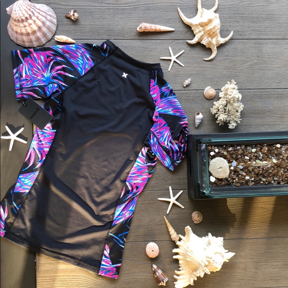 🌸🌴HURLEY RASH GUARD🌴🌸 - Picture 6 of 7